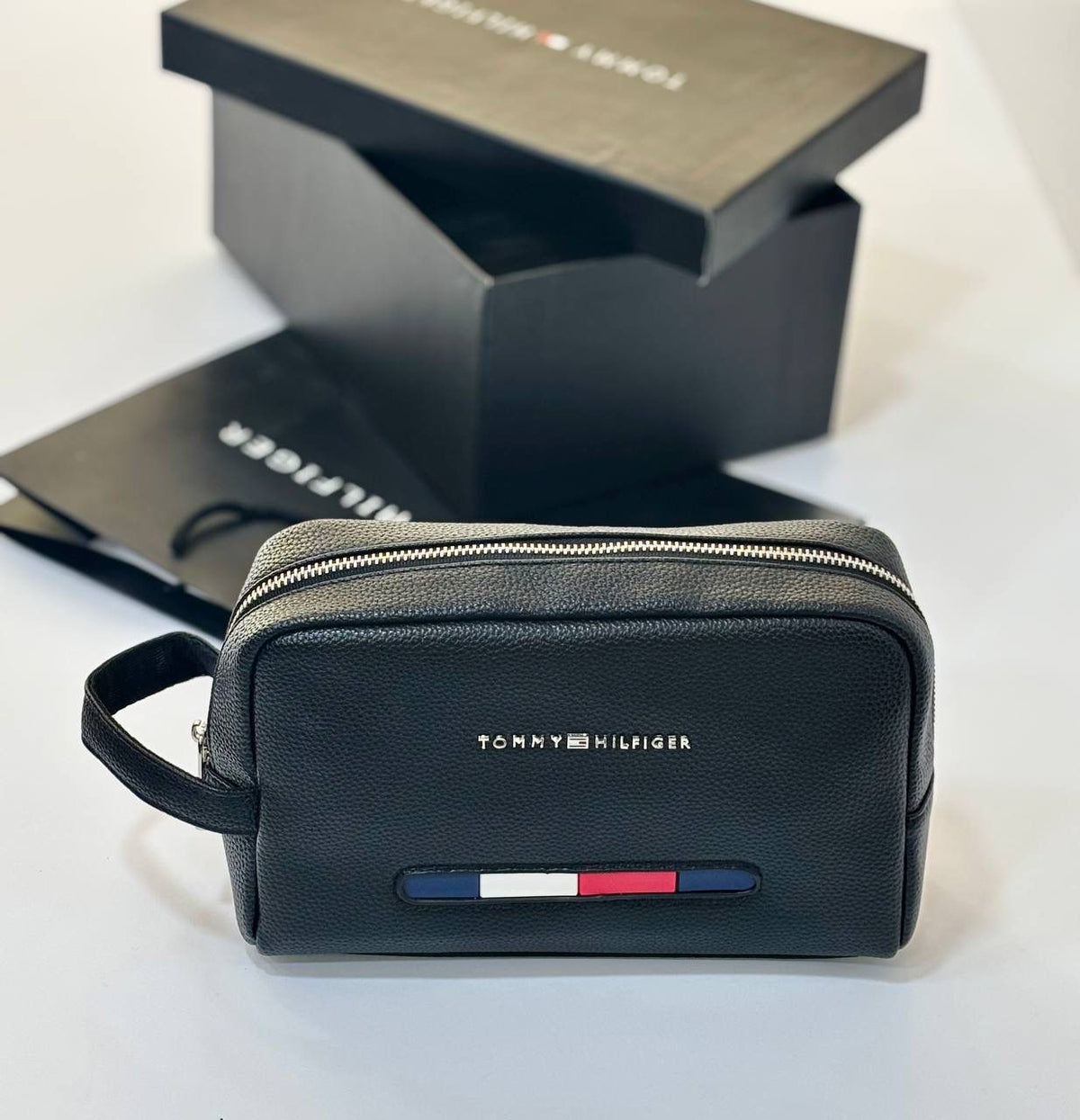 Tommy Hilfiger Premium Toiletry Bag - Black Leather Travel Organizer