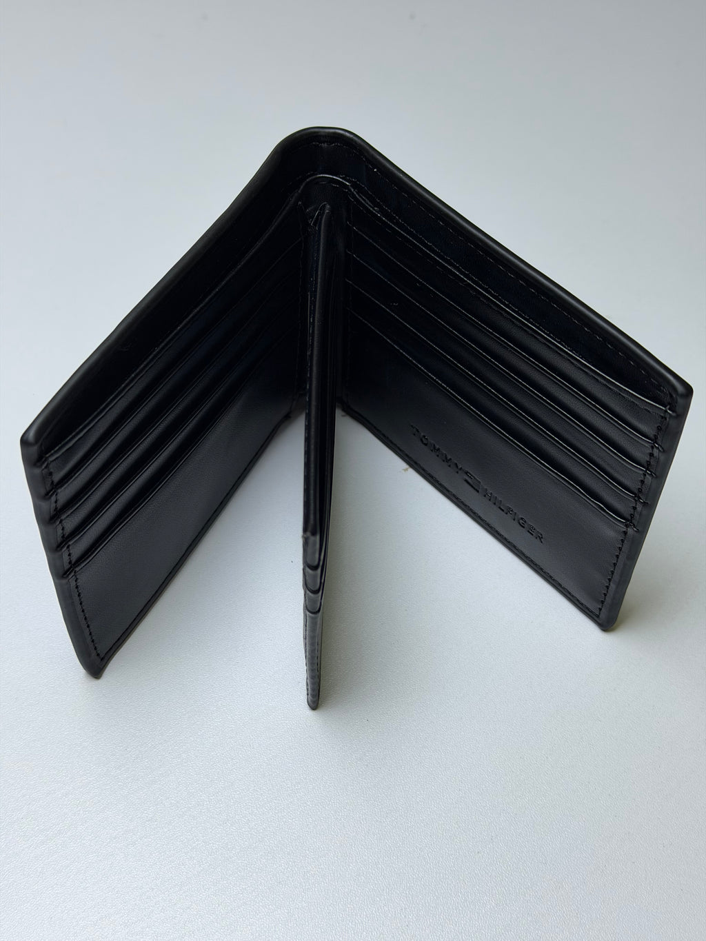 Tommy wallet