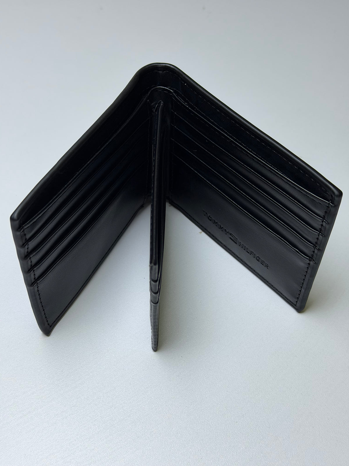 Tommy wallet